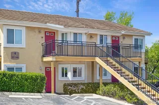 Photo #2: 250027566 Listing 