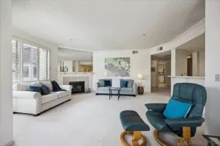 Photo #4: 250027572 Listing