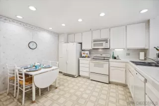 Photo #5: 250027572 Listing