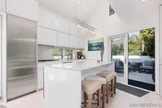 Photo #1: 250027615 Listing 