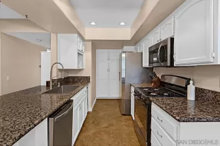 Photo #5: 250027627 Listing