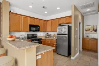 Photo #2: 250027694 Listing