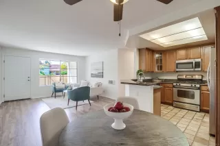 Photo #5: 250027801 Listing