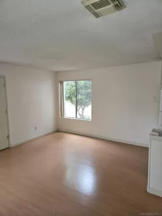 Photo #4: 250027852 Listing 