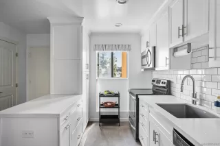 Photo #3: 250027949 Listing