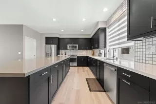 Photo #2: 250028036 Listing