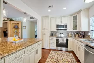 Photo #1: 250028193 Listing