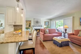 Photo #3: 250028193 Listing