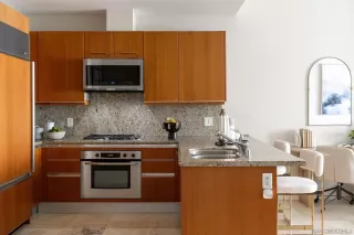 Photo #5: 250028194 Listing