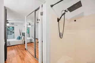 Photo #4: 250028198 Listing