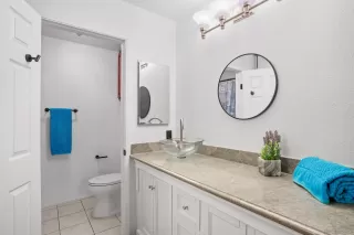 Photo #5: 250028198 Listing