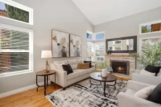 Photo #2: 250028204 Listing