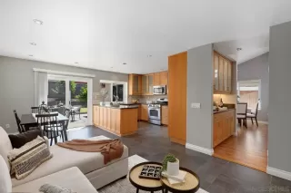 Photo #6: 250028204 Listing