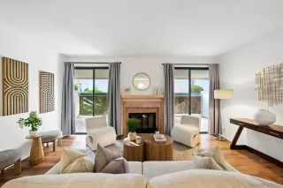 Photo #3: 250028243 Listing