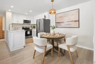 Photo #1: 250028327 Listing