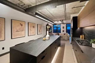 Photo #3: 250028343 Listing