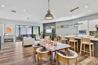 Photo #6: 250028345 Listing