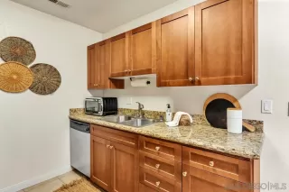 Photo #3: 250028367 Listing 