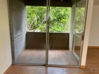 Photo #4: 250028392 Listing