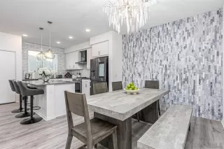 Photo #2: 250028426 Listing