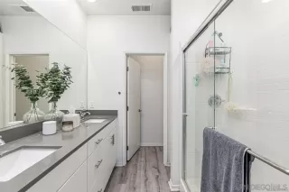 Photo #4: 250028426 Listing