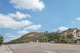 Photo #4: 250028510 Listing