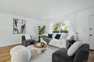 Photo #2: 250028525 Listing