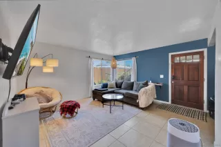 Photo #4: 250028608 Listing