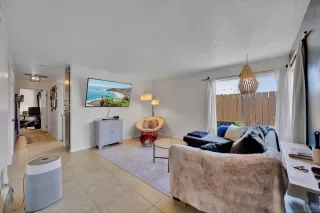 Photo #5: 250028608 Listing