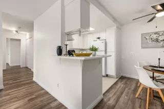 Photo #4: 250028681 Listing