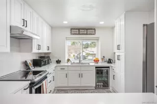 Photo #3: 250028729 Listing