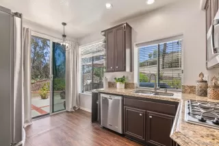 Photo #6: 250028763 Listing