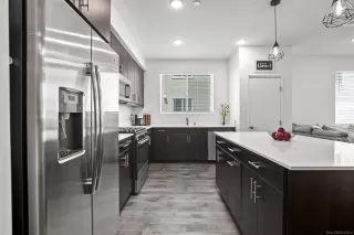 Photo #4: 250028771 Listing 