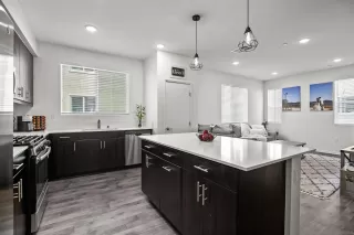 Photo #5: 250028771 Listing 