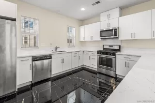 Photo #3: 250028790 Listing