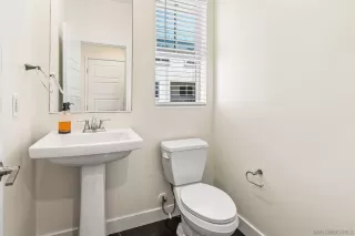 Photo #5: 250028790 Listing