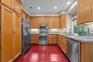 Photo #4: 250028914 Listing