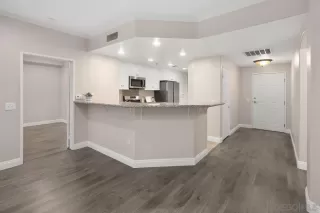Photo #3: 250029057 Listing