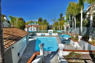 Photo #2: 250029168 Listing