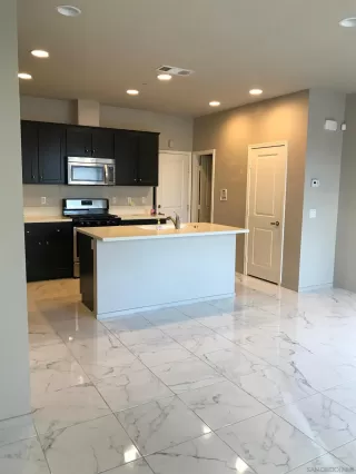 Photo #2: 250029212 Listing 