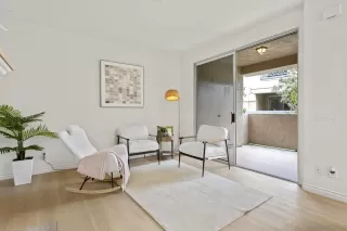 Photo #4: 250029287 Listing