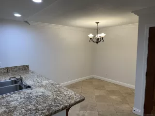 Photo #4: 250029299 Listing