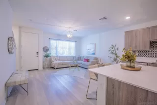 Photo #5: 250029340 Listing