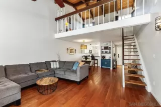 Photo #5: 250029371 Listing