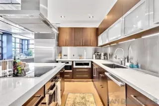 Photo #1: 250029381 Listing 