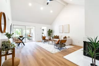 Photo #5: 250029445 Listing