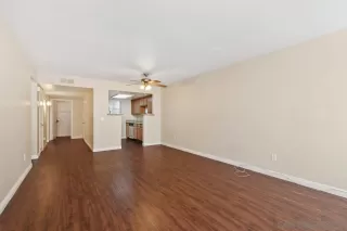 Photo #4: 250029518 Listing