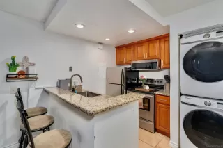 Photo #2: 250029543 Listing