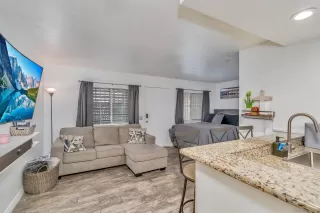 Photo #6: 250029543 Listing