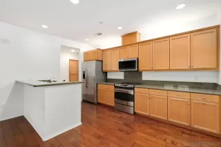 Photo #6: 250029630 Listing